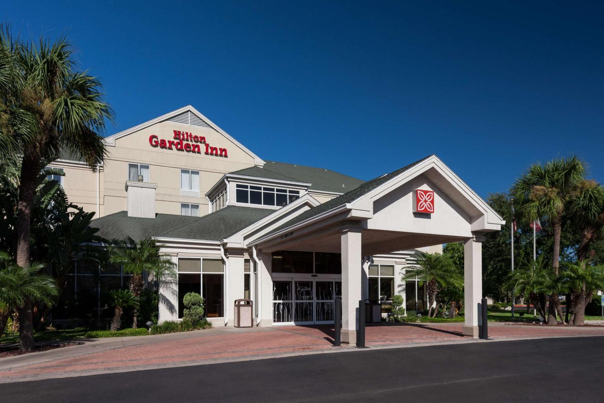 Hilton Garden Inn Mcallen Airport Exterior photo