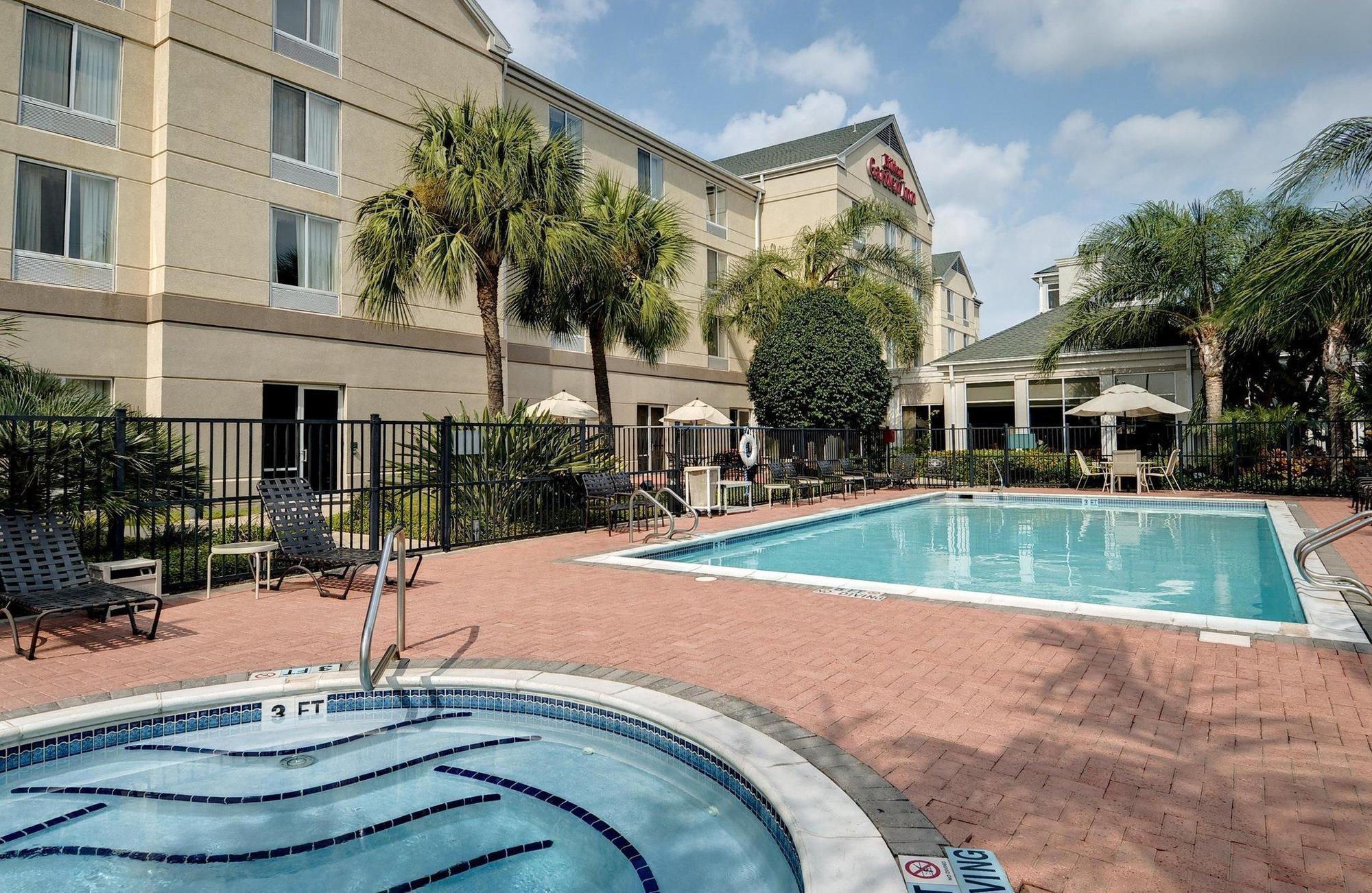 Hilton Garden Inn Mcallen Airport Exterior photo